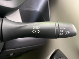 【オートライト】周りの明るさに応じて自動でヘッドライトの点灯・消灯ができる機能です!ライトの付け忘れ・消し忘れなどが無くなり、雨の日や夕方の走行も安心!トンネル通過時も便利ですね♪
