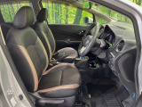 運転席シート廻りは使用感も少なく、良好な状態となっています。前オーナー様が丁寧に使っていたことがよくわかりますね。
