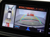 バックガイドモニターを装備しています、車庫入れもラクラクです。パノラミックビューモニターを搭載しています、上からの画像も表示されます。