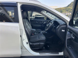 【運転席】『運転席周辺』の画像になります。写真の内容に関してご不明点、ご質問等がございましたらお気軽にじしゃロン店舗までお問い合わせください。