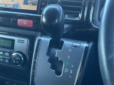 【 シフト 】スムーズなシフトチェンジで快適にお車を操縦していただけます!//