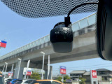 純正ドライブレコーダーが付いていて前後の記録が収録出来るので安心、万が一の準備ができています。
