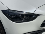 2階ショールームにはキッズスペースを完備しておりますので、お子様から目を離す事なくゆっくりと商談を進められます。是非ご家族皆さまでご来店下さいませ。メルセデス・ベンツの塗り絵などのおまけもあるかも?!