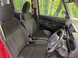 運転席シート廻りは使用感も少なく、良好な状態となっています。丁寧に使われていたことがよくわかりますね。