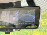 【マルチアラウンドモニター】専用のカメラにより、上から見下ろしたような視点で360度クルマの周囲を確認することができます☆死角部分も確認しやすく、狭い場所での切り返しや駐車もスムーズに行えます。