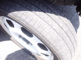 タイヤの溝あります。