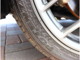 当店ではスポーツグレードや人気車種・上級グレードを主に仕入れ強化しております!中古車でお買い得感あるお車展示中となっておりますのでお客様のご来店、お見積もり依頼お待ちしております。