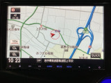 ワイド画面のナビゲーションはフルセグTV対応のGathers純正メモリーナビを搭載しています。
