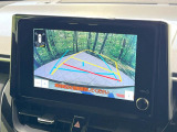 【バックカメラ】駐車時に後方がリアルタイム映像で確認できます。大型商業施設や立体駐車場での駐車時や、夜間のバック時に大活躍!運転スキルに関わらず、今や必須となった装備のひとつです!