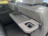 納車前整備は提携工場にて行い、納車時整備記録簿を発行いたします。基本交換消耗品については整備欄をご参照ください。