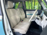運転席シート廻りは使用感も少なく、良好な状態となっています。丁寧に使われていたことがよくわかりますね。