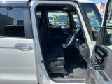 1列目シートです。足元までゆったりとご乗車頂けます!!