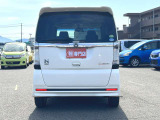 新車と同様の保証(有料)がつけられます。また各地域の店舗に最新の大型整備工場とプロメカニックが常駐しておりアフターメンテナンスもお任せください。