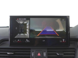 アウディのナビゲーションシステム『MMI(タッチレスポンス)』 ナビ・オーディオ・車両設定等すべての機能を司どっています。