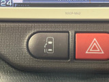 【パワースライドドア】スマートキーや運転席のスイッチでスライドドアの開閉が可能♪電動だから力を入れてドアを開ける必要が無く、小さいお子様でも、重い荷物を持っている時もラクに開け閉めできます♪