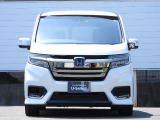 ホンダUセレクトの商品になります。品質に自信があるので走行距離無制限の1年間無料保証が付いています。もしもドライブ先でトラブルがあっても、全国のHonda Carsで対応するので安心です。