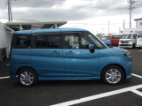 国の指定を受けた自社工場で、整備士が車検と点検整備を行っております。