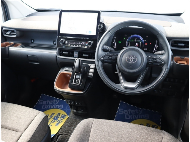 TOYOTA シエンタ　モデリスタエアロパーツ（運転席側） トヨタ シエンタ ハイブリッド 1.5 Z ワンオーナー モデリスタエアロ