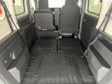 普段のお買い物や通勤、送迎等に十分な荷室スペースを確保しております。セカンドシートを倒すと、大きな荷物の積載も可能です♪