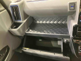 弊社では、お車を納車してからが本当のお付き合いのスタートだと思っています。お客様に頼りにされる「お店」を目指しています!