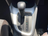 【フロアCVT】無段階変速機能でスムーズな走行をお楽しみいただけます♪エンジンパワーを無駄なく車輪に伝えるから低燃費にも貢献!