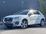アウディ Q2