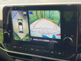 【アラウンドビューモニター】専用のカメラにより、上から見下ろしたような視点で360度クルマの周囲を確認することができます☆死角部分も確認しやすく、狭い場所での切り返しや駐車もスムーズに行えます。