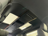 【ガラスルーフ】ガラスルーフ搭載で車内の解放感が一気にアップ!開放的なドライブをお楽しみいただけます。