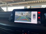 バック時の後方をサポートします。&rdquo;RearAssist&rdquo;パークディスタンスコントロール付