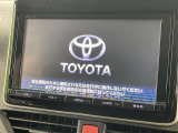 【大画面純正ナビ】人気の大型9インチナビを装備。存在感のある大画面はインパクト大!ナビ利用時のマップ表示は見やすく、テレビやDVDは臨場感がアップ!いつものドライブがグッと楽しくなります♪