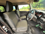 運転席シート廻りは使用感も少なく、良好な状態となっています。丁寧に使われていたことがよくわかりますね。