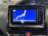 ディスプレイオーディオやカーナビは、現代のドライブにおいて欠かせない装備のひとつです。初めての場所でも迷いにくく、快適なルート案内で運転をサポートします。移動中のエンターテインメント性も高まります。