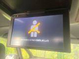 【フリップダウンモニター】大画面モニターで後席でもエンタメをお楽しみいただけます。小さなお子様にも大人気の装備です♪