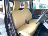 運転席シート廻りは使用感も少なく、良好な状態となっています。前オーナー様が丁寧に使っていたことがよくわかりますね。