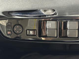 【パワーウインドウ】運転席のスイッチで、各席の窓ガラスの開閉ができます!あると便利ですよね!