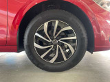 185/65R15タイヤにActive専用アルミホイールを装着。