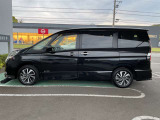 納車前には当社整備工場にて、日産整備士が、整備を実施。安心してお乗り頂けますようお渡しさせていただきます。