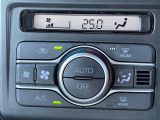 【 オートエアコン 】車内温度を感知して自動で温度調整をしてくれるのでいつでも快適な車内空間を創り上げます!