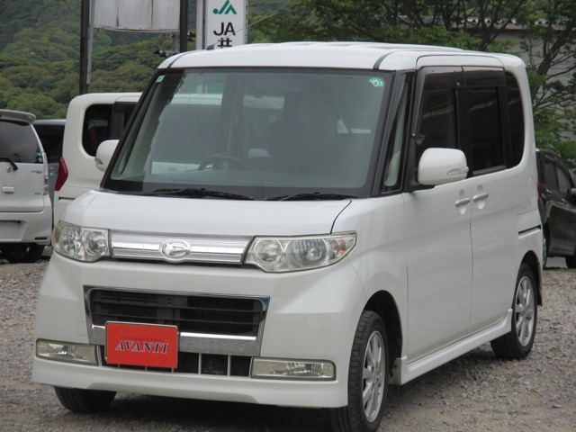 ダイハツ タントカスタム 