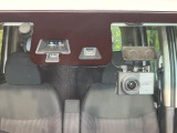 【エマージェンシーブレーキ】走行中に前方の車両等を認識し、衝突しそうな時は警報とブレーキで衝突回避と被害軽減をアシスト。より安全にドライブをお楽しみいただけます。