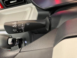 乗り降りしやすく、荷物の積み下ろしや子どもの乗り降りに便利な両側パワースライドドア搭載です。