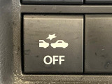 【誤発進抑制機能】駐車場でアクセルとブレーキを間違えてしまった際、ブレーキでサポート。うっかり事故の予防に役立ちます!