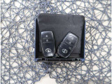 【スマートキー】キーをバッグやポケットに入れたままでもドアロックの開閉が出来るほか、エンジンキーを挿さなくてもエンジンスタートストップが出来ちゃいます!