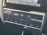 【 オートエアコン 】車内温度を感知して自動で温度調整をしてくれるのでいつでも快適な車内空間を創り上げます!//