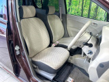 運転席シート廻りは使用感も少なく、良好な状態となっています。丁寧に使われていたことがよくわかりますね。