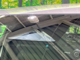 【ホンダセンシング】走行中に前方の車両等を認識し、衝突しそうな時は警報とブレーキで衝突回避と被害軽減をアシスト。より安全にドライブをお楽しみいただけます。
