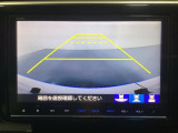 バックでの車庫入れも安心です! リアカメラが付いているバックモニター付のナビを装備しております。操作線もついており距離感も画面から確認できます。
