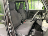 運転席シート廻りは使用感も少なく、良好な状態となっています。丁寧に使われていたことがよくわかりますね。