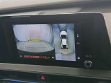 駐車が苦手な方でも安心のバックガイドモニター搭載。 後方の映像をクリアに表示し、ガイドラインで車庫入れや縦列駐車をしっかりサポート。毎日の運転がぐっとラクになります。