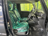 運転席シート廻りは使用感も少なく、良好な状態となっています。丁寧に使われていたことがよくわかりますね。